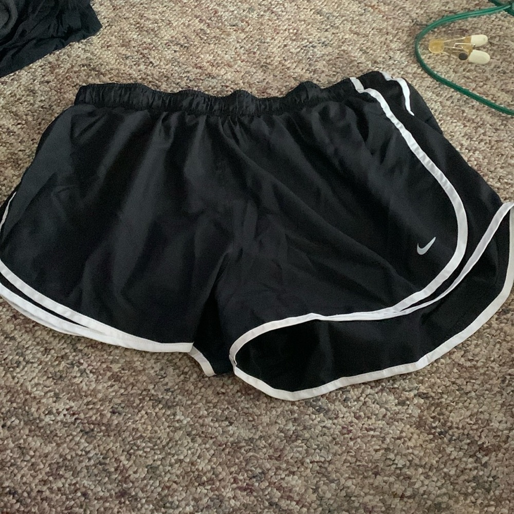 These shorts don’t fit me anymore.
